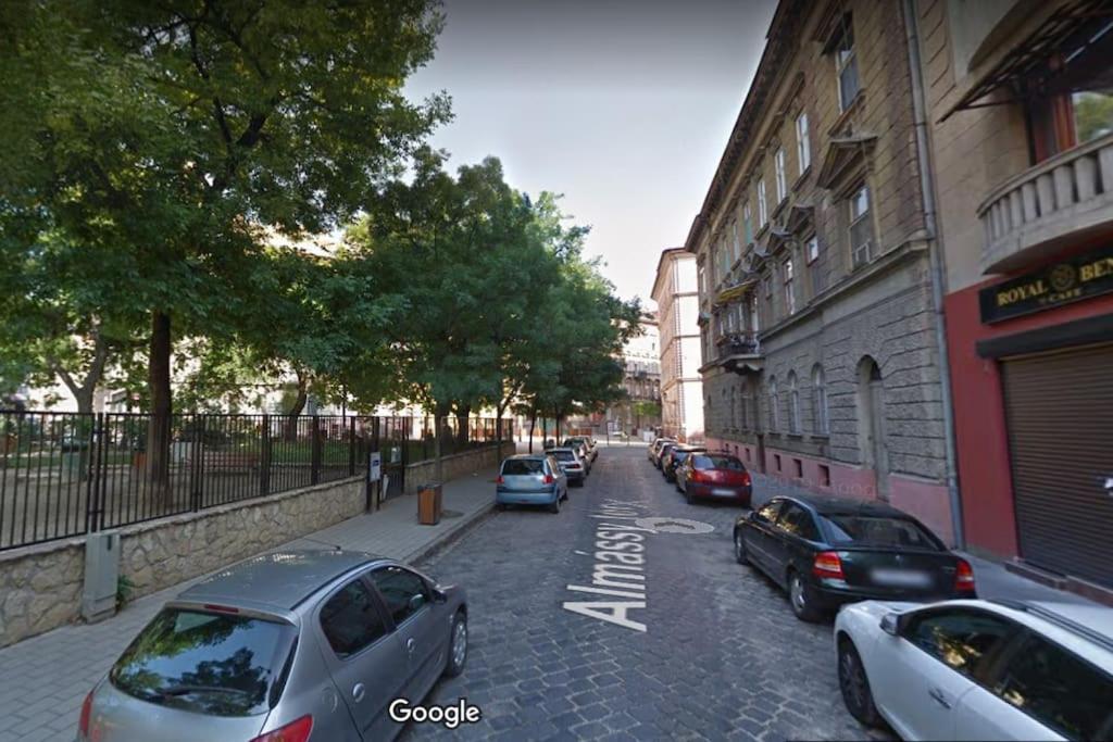 Central 30M2 A/C Apartment, 3 Min From Ny Cafe Budapest Eksteriør bilde